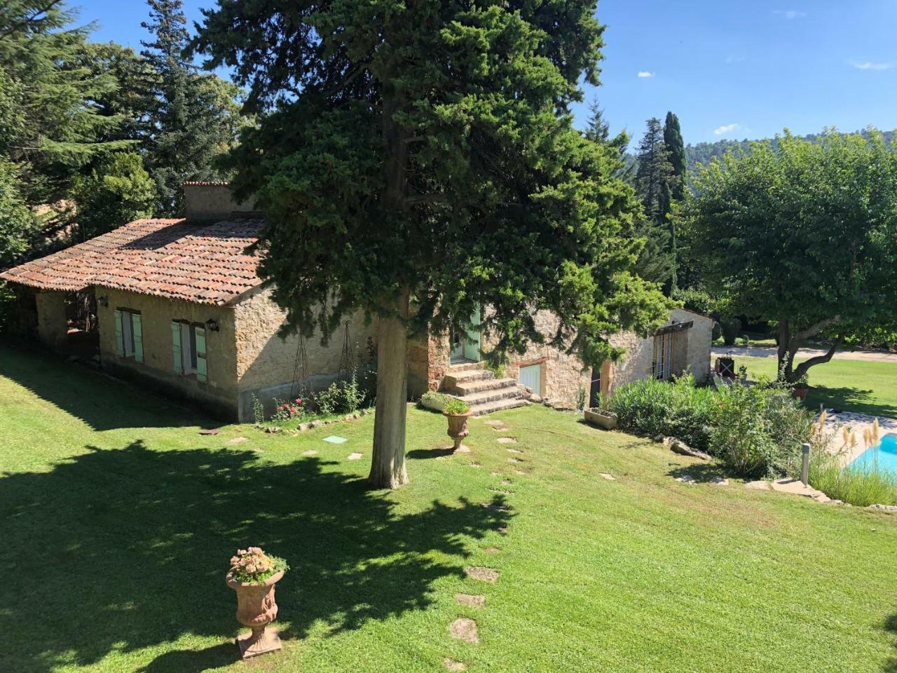 Ferme Le Pavillon Bed & Breakfast Bargemon Екстериор снимка
