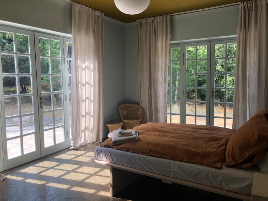Ferme Le Pavillon Bed & Breakfast Bargemon Екстериор снимка
