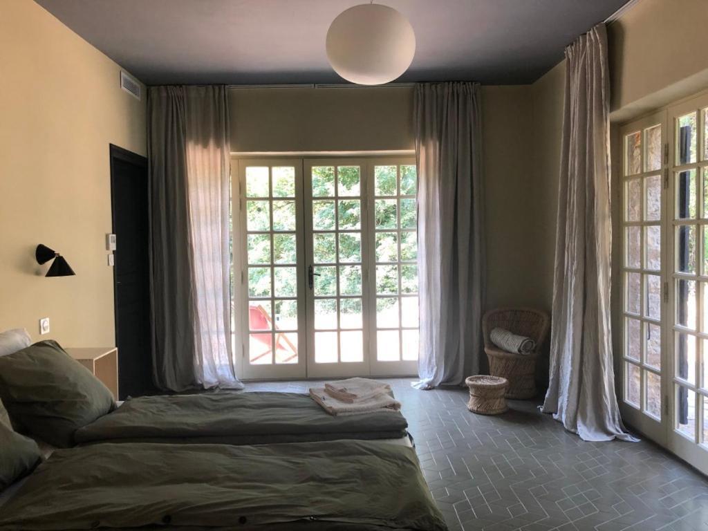 Ferme Le Pavillon Bed & Breakfast Bargemon Екстериор снимка